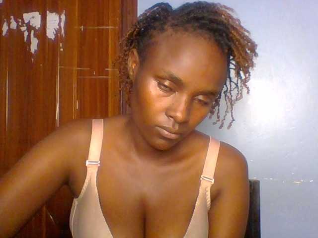 Cutevibe live cam on BongaCams