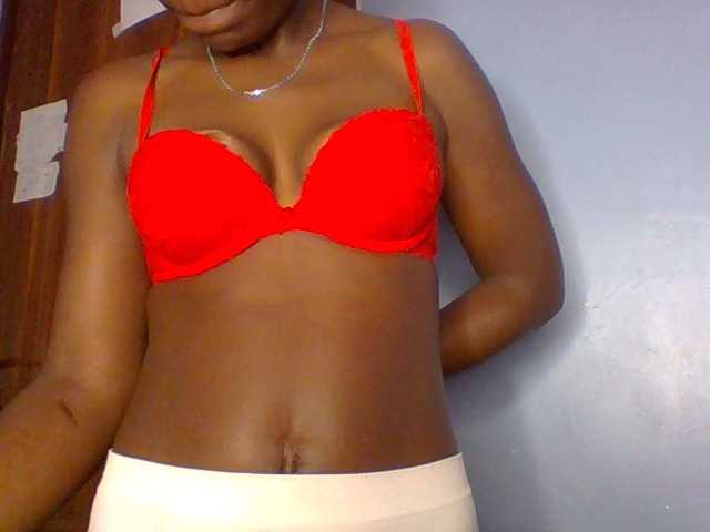 Cutevibe live cam on BongaCams