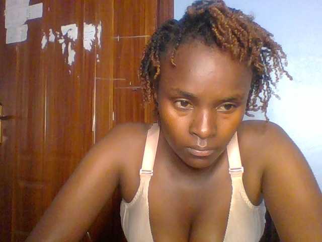 Cutevibe live cam on BongaCams