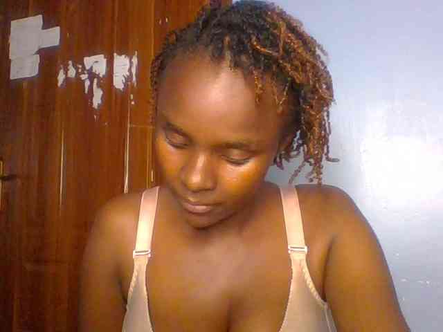 Cutevibe Live Webcam on BongaCams