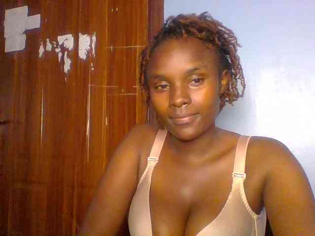 Cutevibe Live Webcam on BongaCams