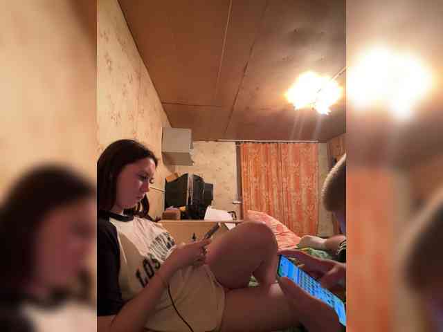 True_iove's cam show statistics and live stream
