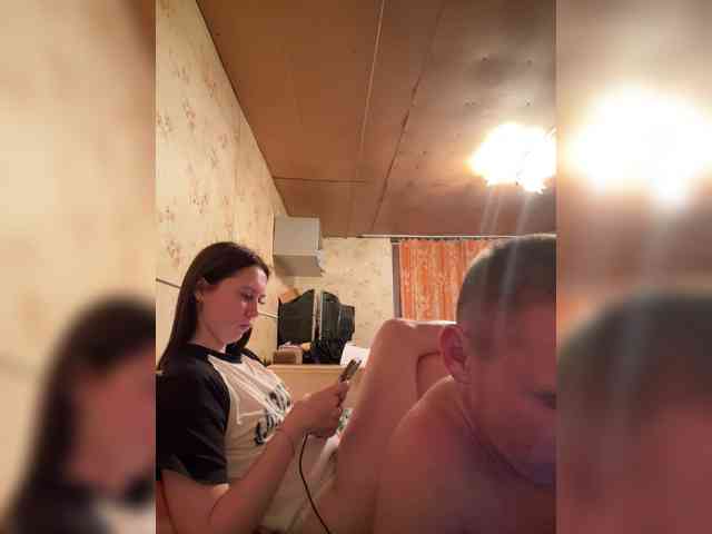 True_iove's cam show statistics and live stream