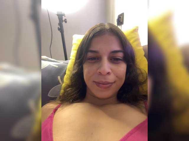 papisha1 live cam on BongaCams
