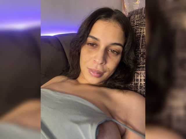 papisha — live female cam