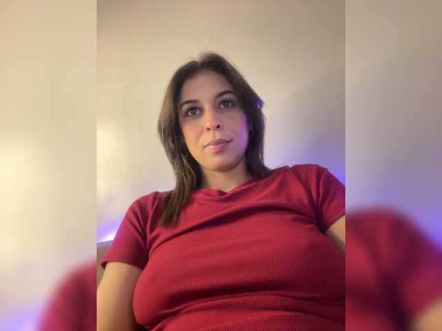 papisha1, live now on BongaCams