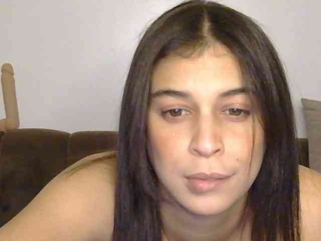 papisha1 Live Webcam on BongaCams