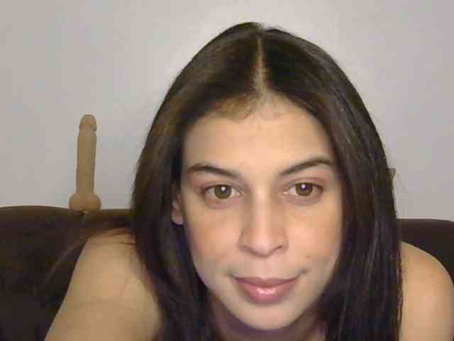 papisha1 Live Webcam on BongaCams