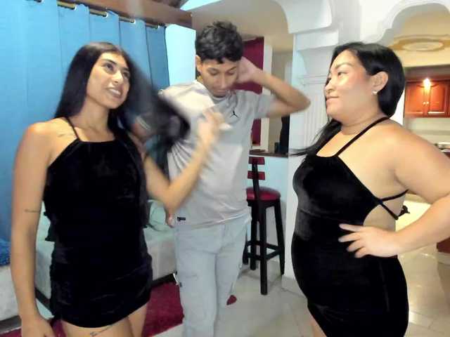 thesecret-room live cam on BongaCams