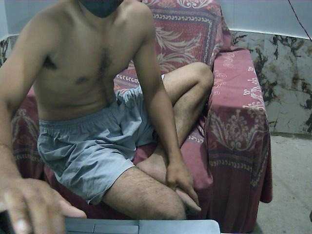 DesiCpl live cam on BongaCams