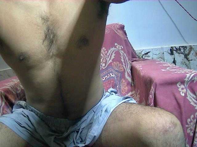 DesiCpl live cam on BongaCams