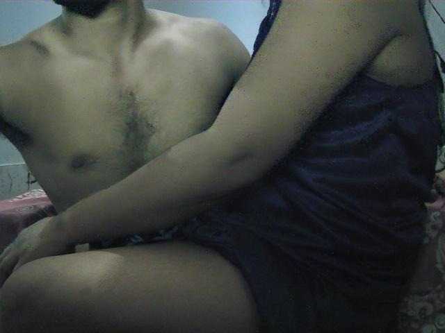 DesiCpl live cam on BongaCams