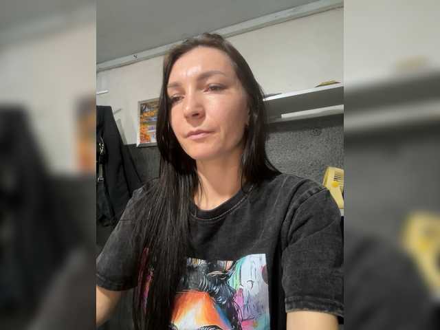 AdelaideLisa live cam on BongaCams