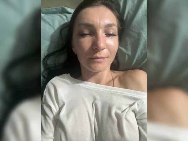 AdelaideLisa live cam on BongaCams