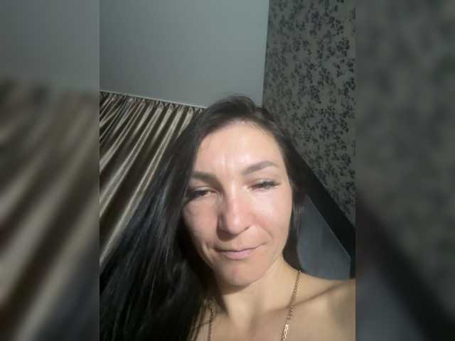 AdelaideLisa live cam on BongaCams