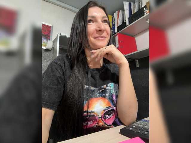 AdelaideLisa live cam on BongaCams