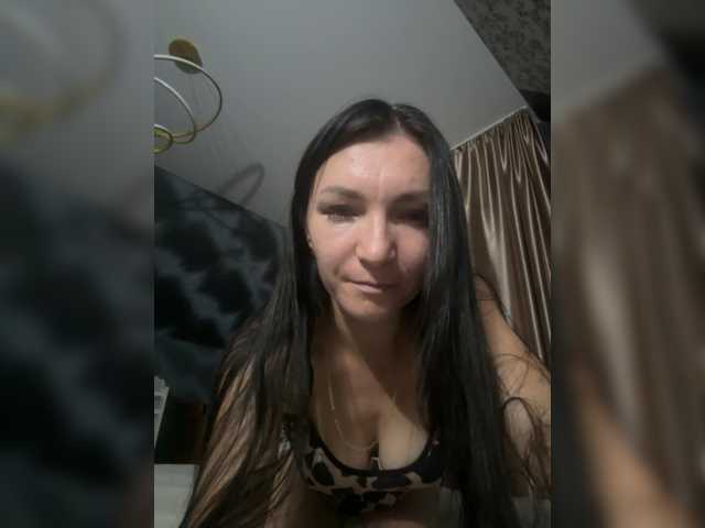 AdelaideLisa live cam on BongaCams