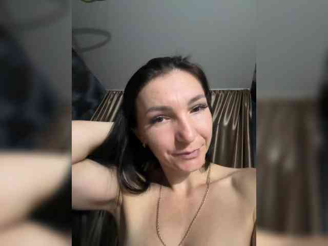 AdelaideLisa Live Webcam on BongaCams