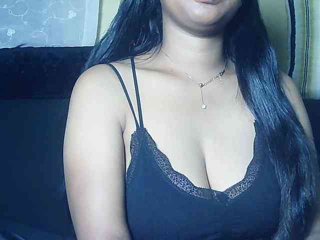 Queenihot webcam