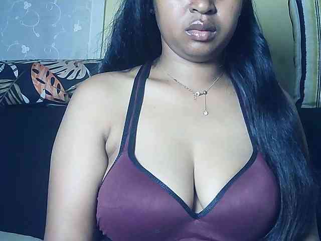 Queenihot webcam