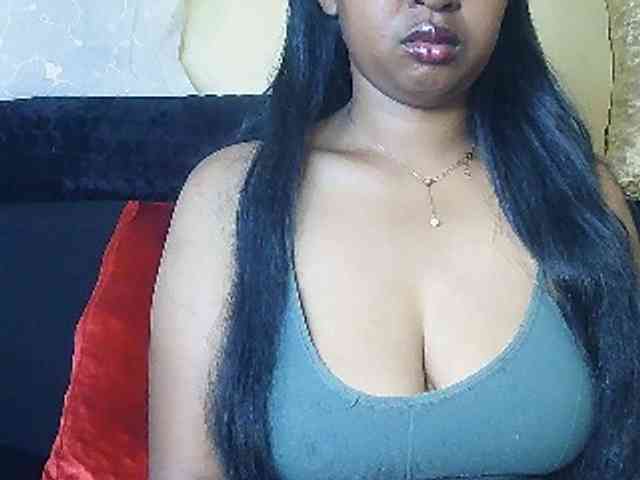 Queenihot webcam