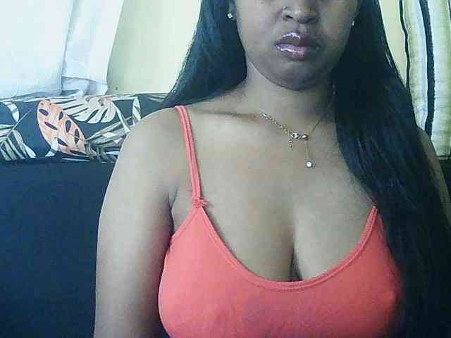 Queenihot webcam
