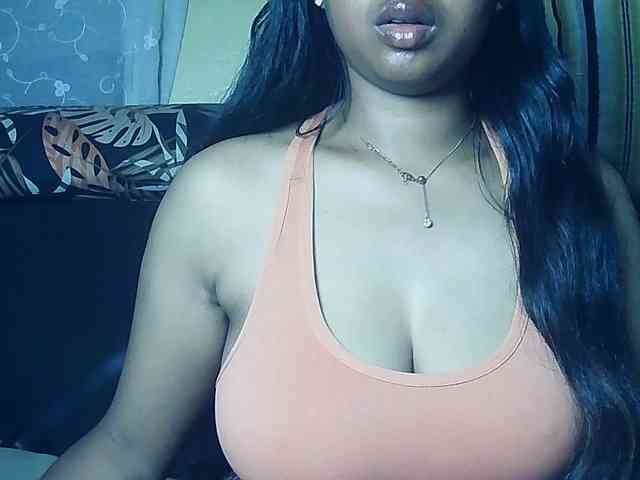 Queenihot webcam
