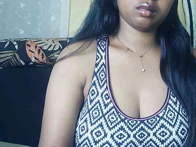 Queenihot webcam