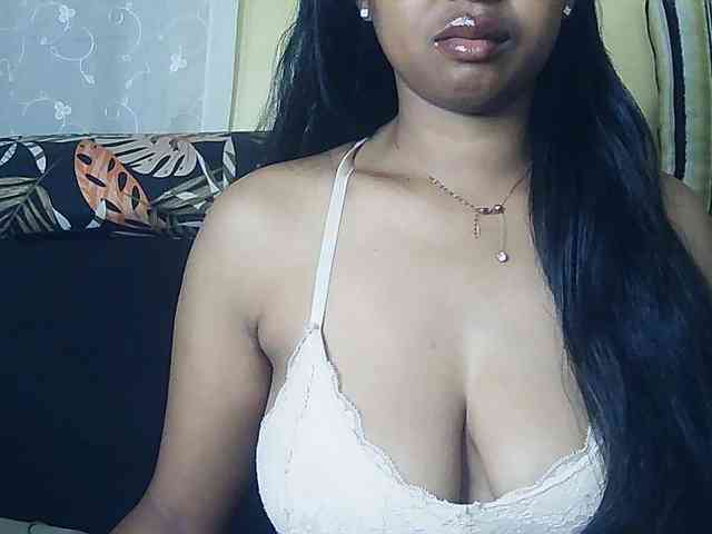 Queenihot webcam