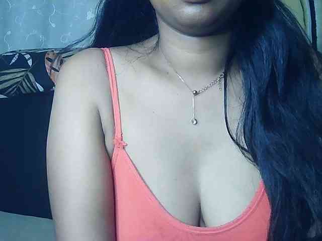 Queenihot webcam