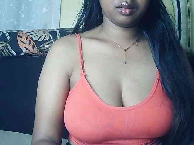 Queenihot webcam