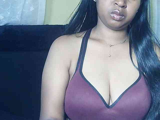 Queenihot webcam