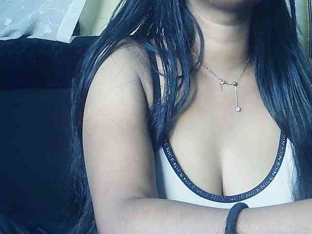 Queenihot webcam