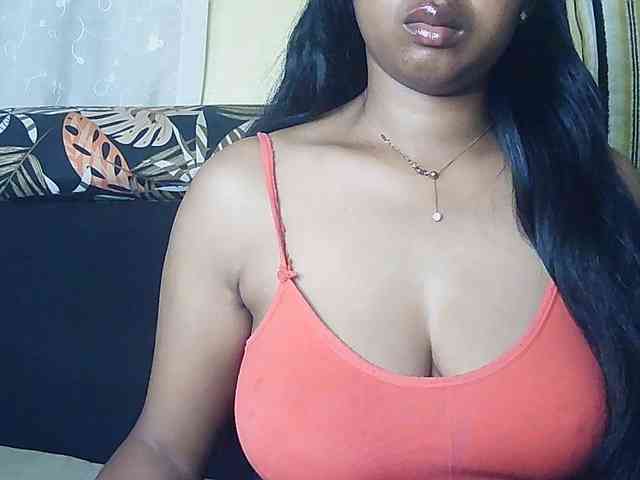 Queenihot webcam