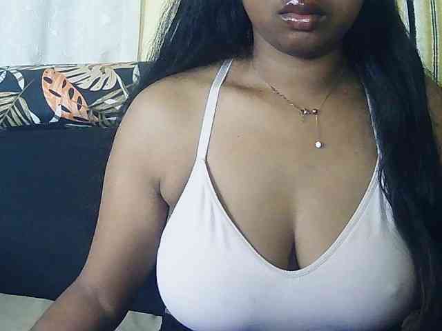 Queenihot webcam
