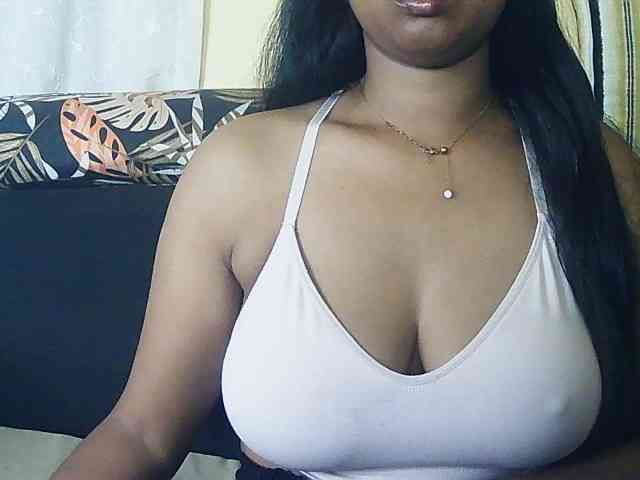 Queenihot webcam