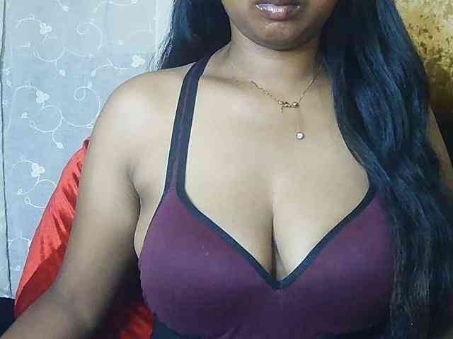 Queenihot webcam