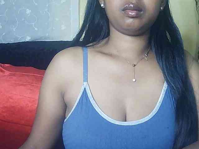 Queenihot webcam