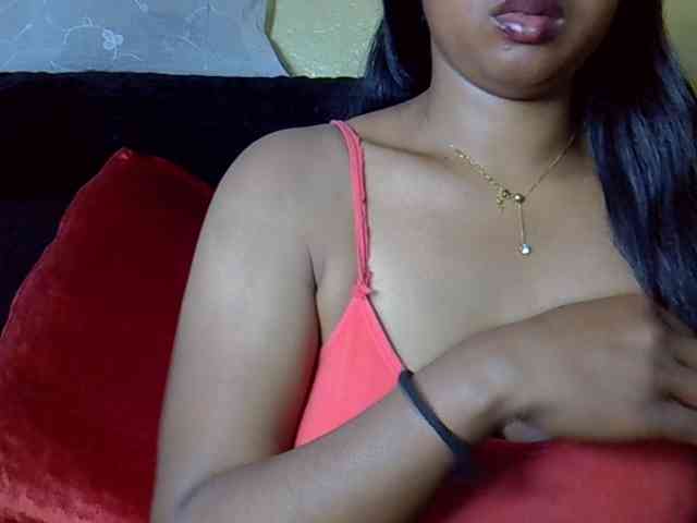 Queenihot webcam