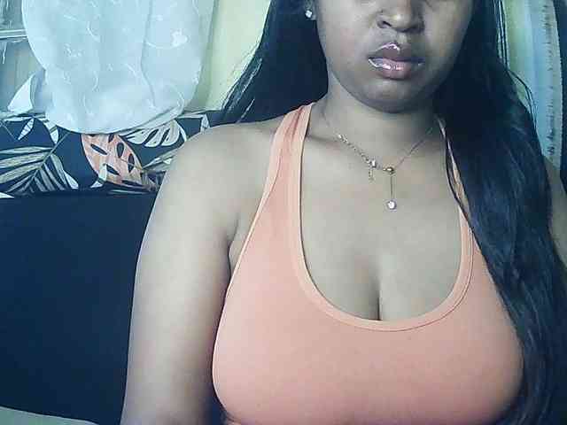 Queenihot webcam