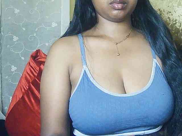 Queenihot webcam