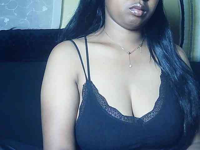 Queenihot webcam