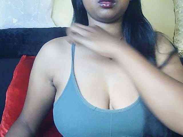 Queenihot webcam
