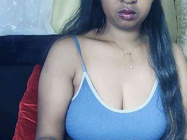 Queenihot webcam