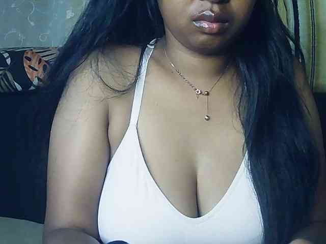 Queenihot webcam
