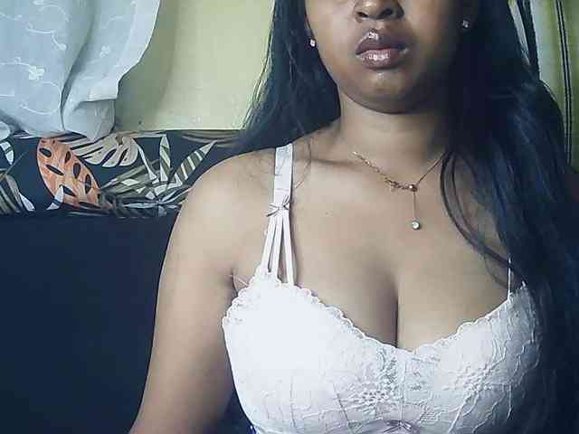 Queenihot webcam