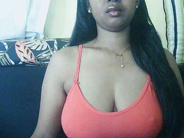 Queenihot webcam