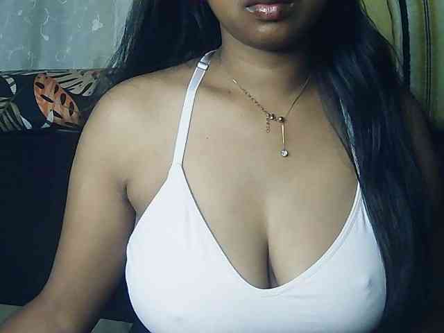 Queenihot webcam