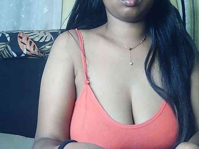 Queenihot webcam