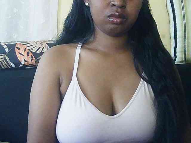 Queenihot webcam
